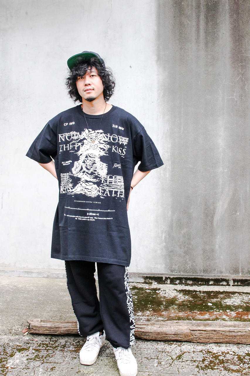 石毛輝（Yap!!!/the telephones/lovefilm）、ALLAROUNDとのコラボTシャツ販売 | Musicman