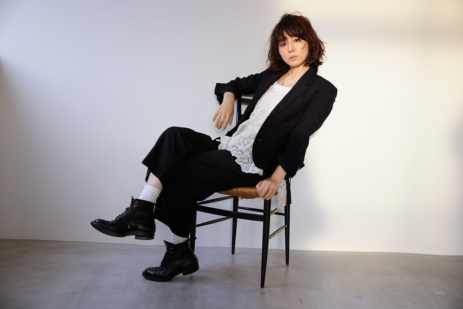 女優・石田ゆり子の音楽活動プロジェクトlily、特典付き初ミニアルバム「リトルソング」本日発売「音楽への扉がわたしの人生に存在していることが幸せでなりません」  | Musicman