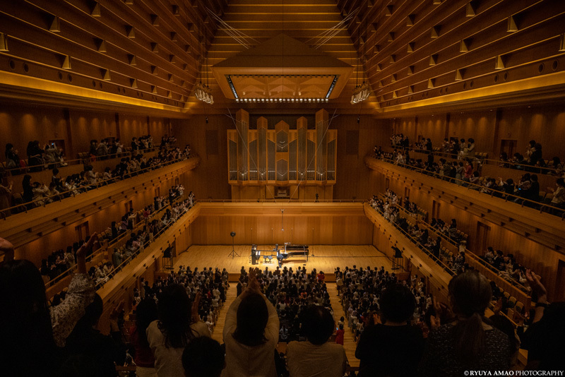 角野隼斗の「現在地」を体現した全国ツアー“Reimagine”、圧巻のファイナル公演 その音楽は限りなく自由に、時空を超えて羽ばたく |  Musicman