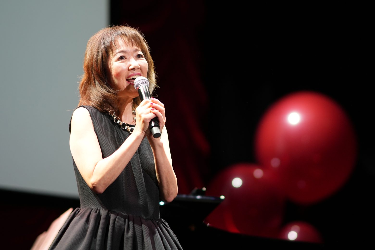 浅田美代子 50th Anniversary～清水ミッチャン頼みの50周年～」万雷の拍手とともに終了 | Musicman