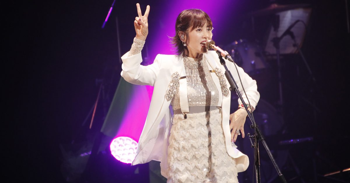 荻野目洋子、所ジョージ書き下ろし＆木梨憲武プロデュースの新曲「Let's shake」を40周年記念ライブで初披露 ティザー映像公開も |  Musicman